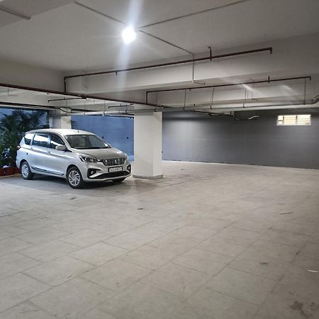 Pam Premium Hotel Vadodara Luaran gambar